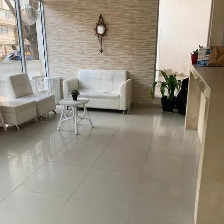 Comodo Apto 3 Hab Cerca Al Mar Apartamento *
